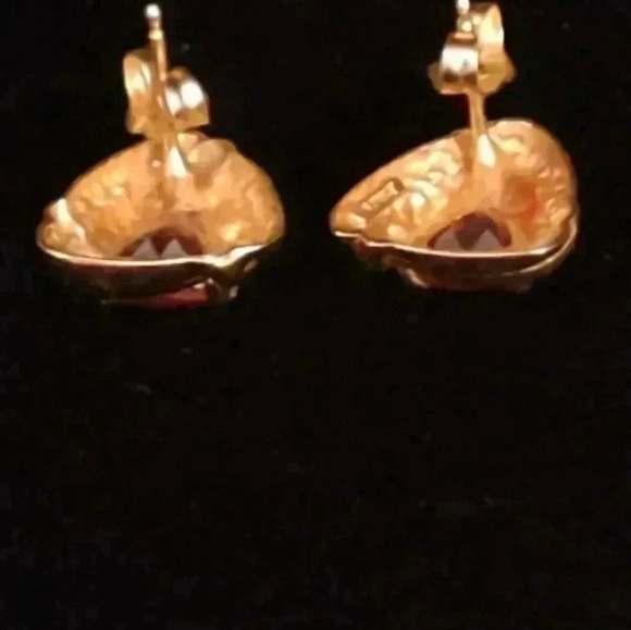 Lovely Trillion Cut Citrine & 14k Stud/post earrings - Picture 2 of 2